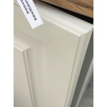 Маленькая прямая кухня в бежевом цвете с корпусом под дерево – модульная и удобная